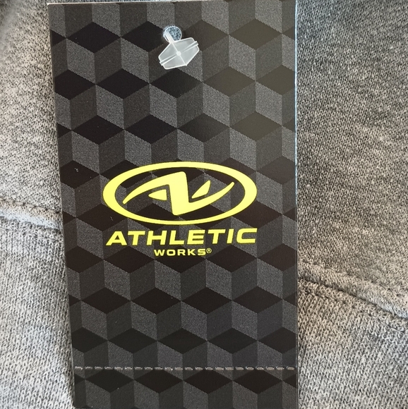 NWT Athletic Works Men's Fleece Pullover Hoodie - Picture 4 of 5